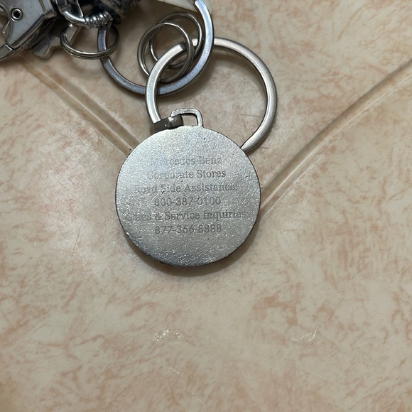 Original Mercedes Keychain 🔆 - Picture 3 of 4